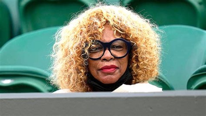 5 Things About Venus & Serena Williams Mom Hollywood Life