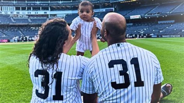 Aaron Hicks Bio, Parents, Wife, Children, Siblings, Net Worth |