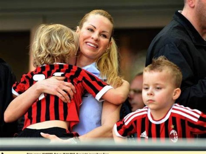 Age and Facts about Zlatan Ibrahimovic Wife |