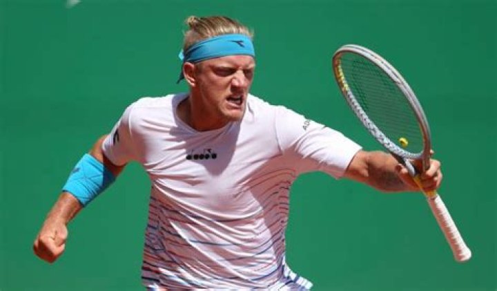 Alejandro Davidovich Fokina draws on the crowd in Holger Rune upset |