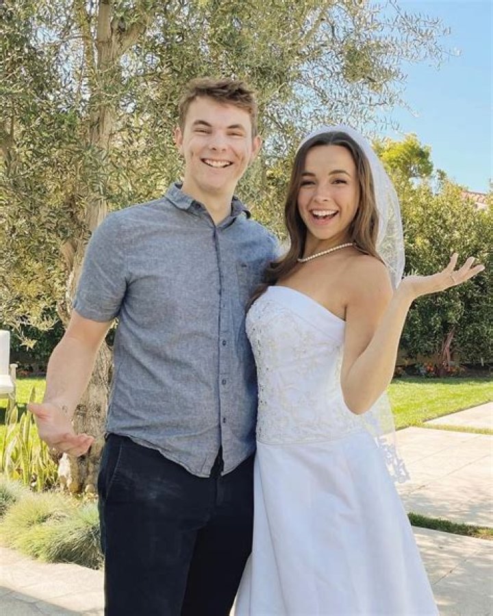 Are Pierson Wodzynski And Brent Rivera Dating?