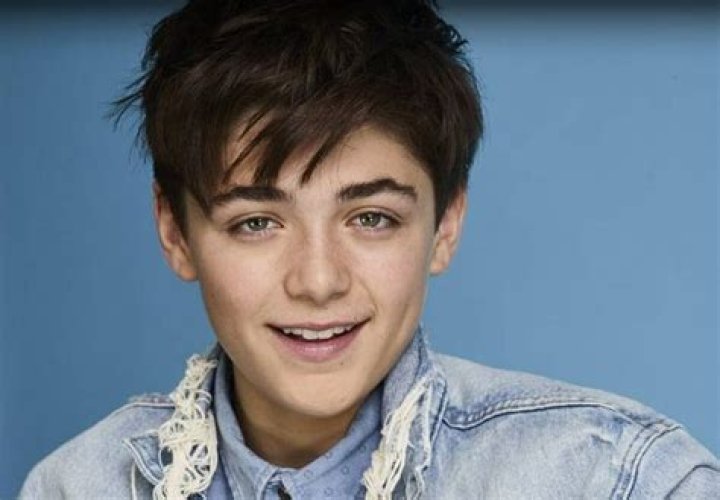 Asher Angel - Age, Bio, Birthday, Family, Net Worth