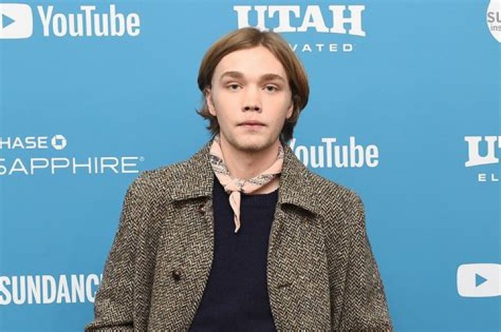 Charlie Plummers Biography: NOT related to Christopher Plummer