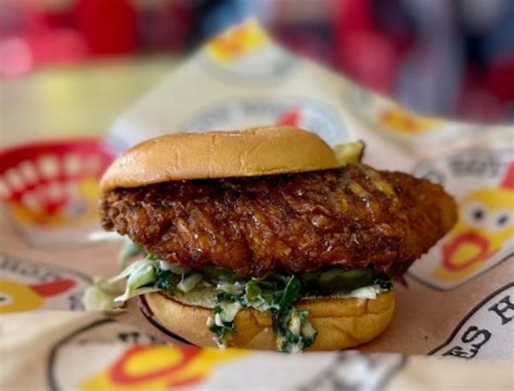 Dave's Hot Chicken Review, Fastest Growing Chain in the US Photos