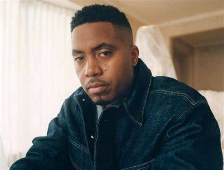 Does Nas Write his Own Lyrics?