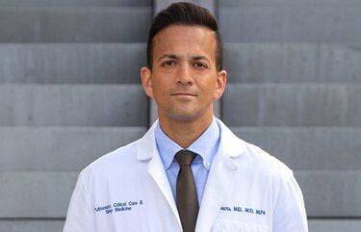 Dr. Vin Gupta Md Wife, Age, Net Worth, Married, Family, Parents