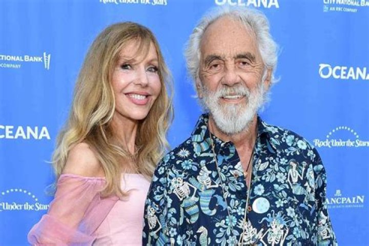 Famous Canadian-American comedian and actor Tommy Chong living happy married life with fellow comedi ·