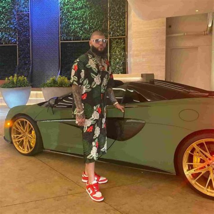 Farruko Bio, Wiki, Age, Height, Wife, Calma, Jerry Rivera, Songs, Net Worth |