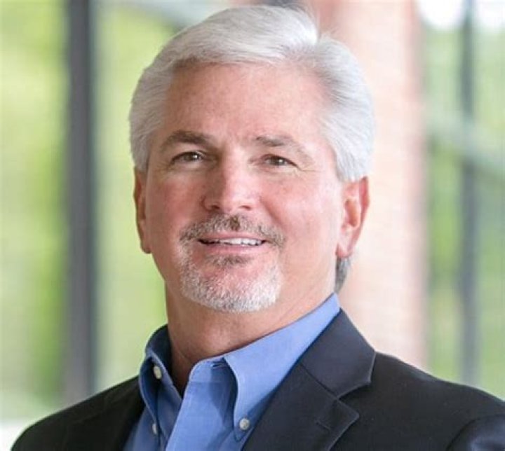 Gordon Farr- Bio, Wiki, Age, Girlfriend, Height, Net Worth, Career |