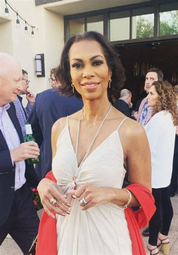 Harris Faulkner's Height And Weight Unveiled And Explored