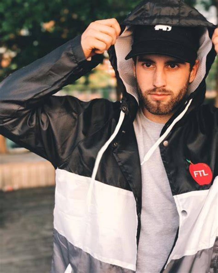 How Much Money Billy Perry Makes On YouTube Net Worth