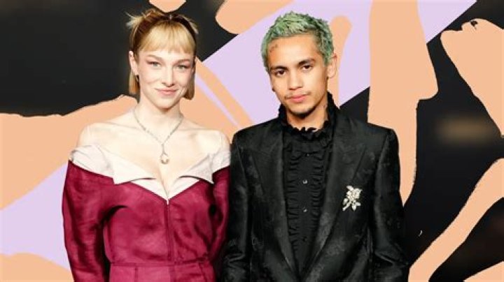 Hunter Schafer- Age, Boyfriend, Net Worth, Height, Ethnicity |