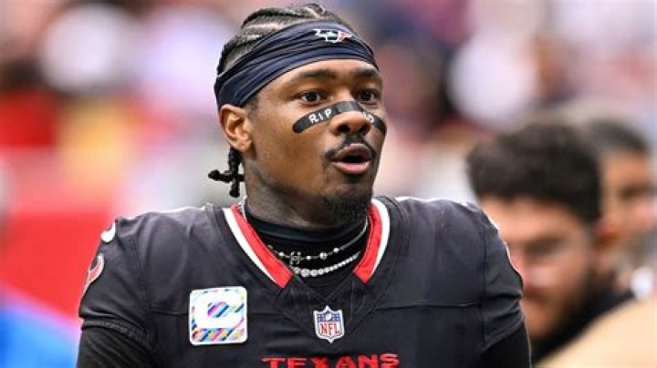 Is Logan Diggs Related To Stefon Diggs And His Family?