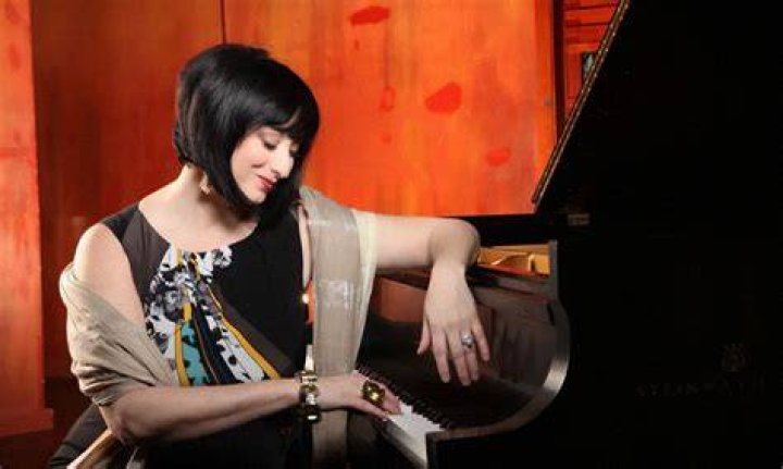Jazz pianist, composer, arranger and educator, Jen Allen is based in