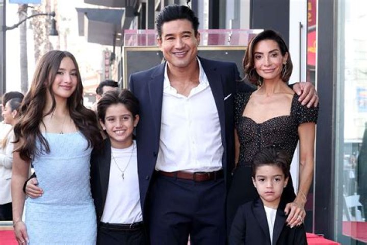 Lynda Lopez family, husband, children, parents, siblings