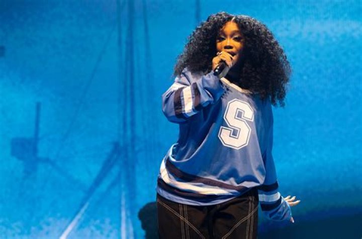 Lyrics from 'Blind' by hip-hop singer-songwriter SZA will stay with you