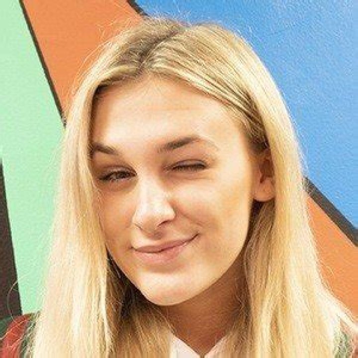 Madi Monroe (TikTok Star) - Age, Birthday, Bio, Facts, Family, Net Worth, Height & More ·