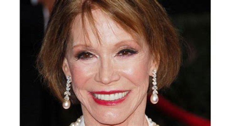 Mary Tyler Moore's Cause Of Death: Uncovering Hidden Truths