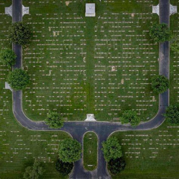 Metropolis Memorial Gardens en Metropolis, Illinois Cementerio Find a