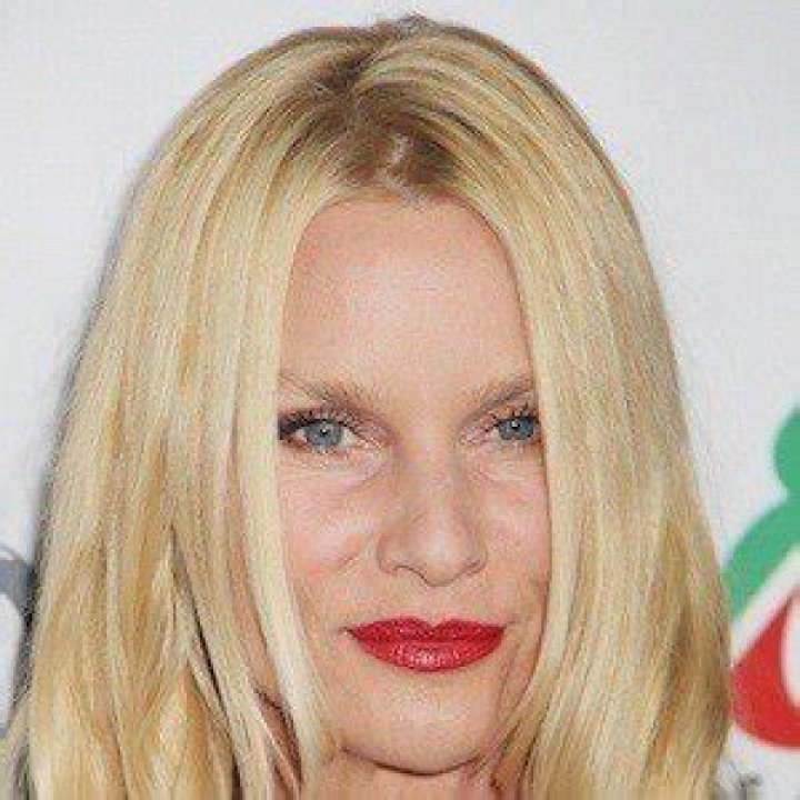 Nicollette Sheridan (TV Actress) - Age, Birthday, Bio, Facts, Family, Net Worth, Height & More