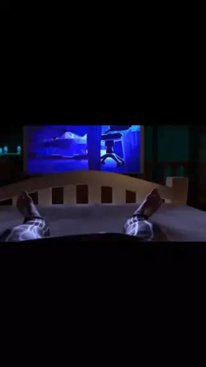 Night Time Tv With Jinx