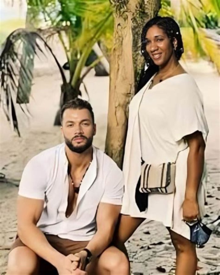 Nikkia Cole Beach Husband Deon Beach Sr and Family |