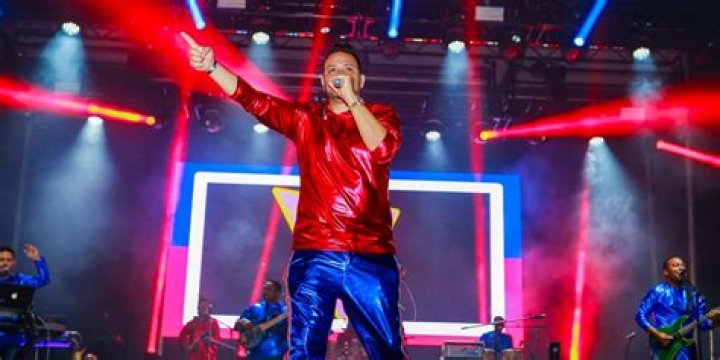 Roberto Martino (World Music Singer)