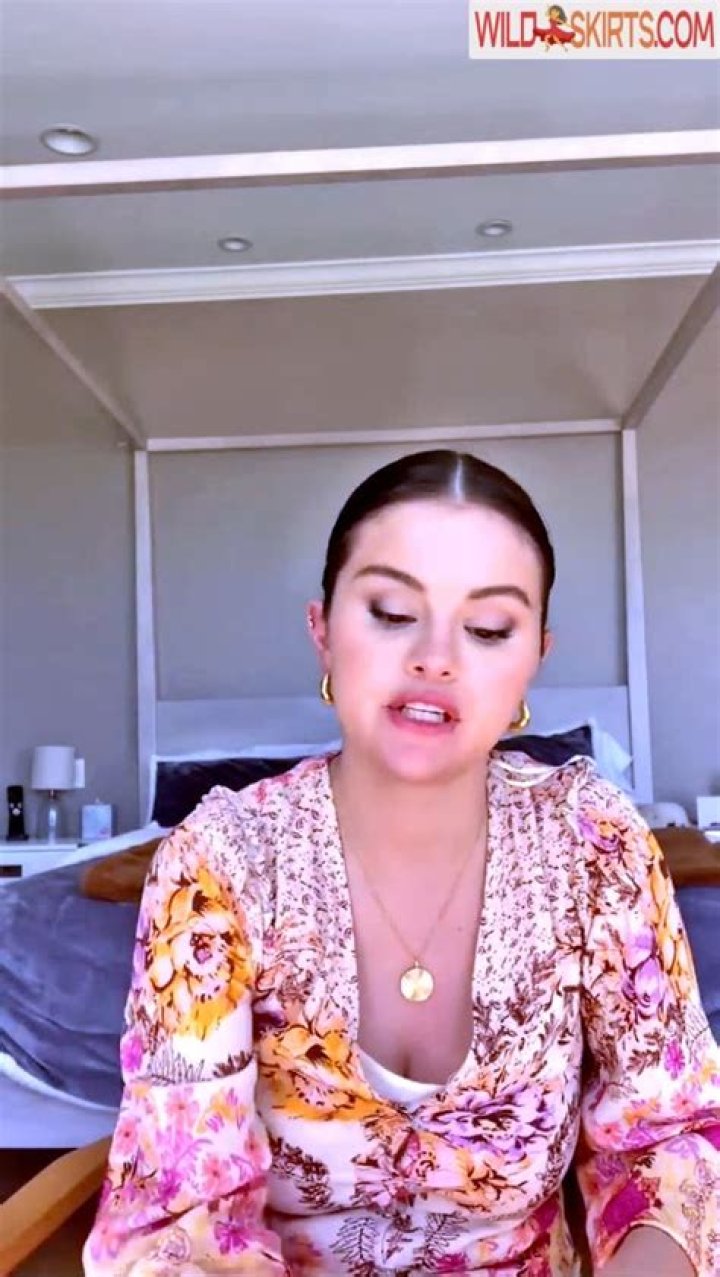 Selena Gomez Nude Photos Leaked: Real or Fake?!