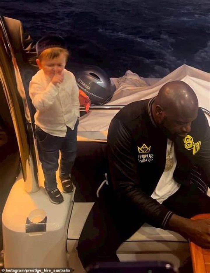 Shaq pals around with Hasbulla Magomedov in Australia 'Almost knocked