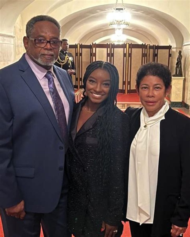 Simone Biles Sister Reveals Familys Reaction AfterShe Came Ou |