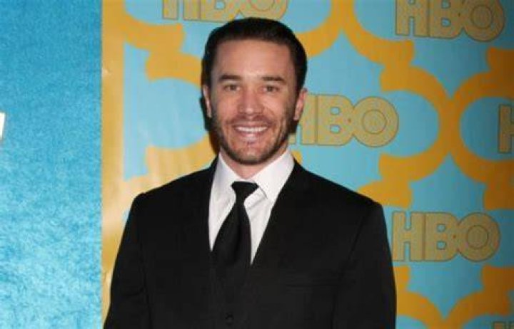 Tom Pelphrey Height Weight Body Stats Age Family Facts