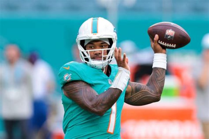 Tua Tagovailoas Salary and Contract Breakdown as the Dolphins QB ·