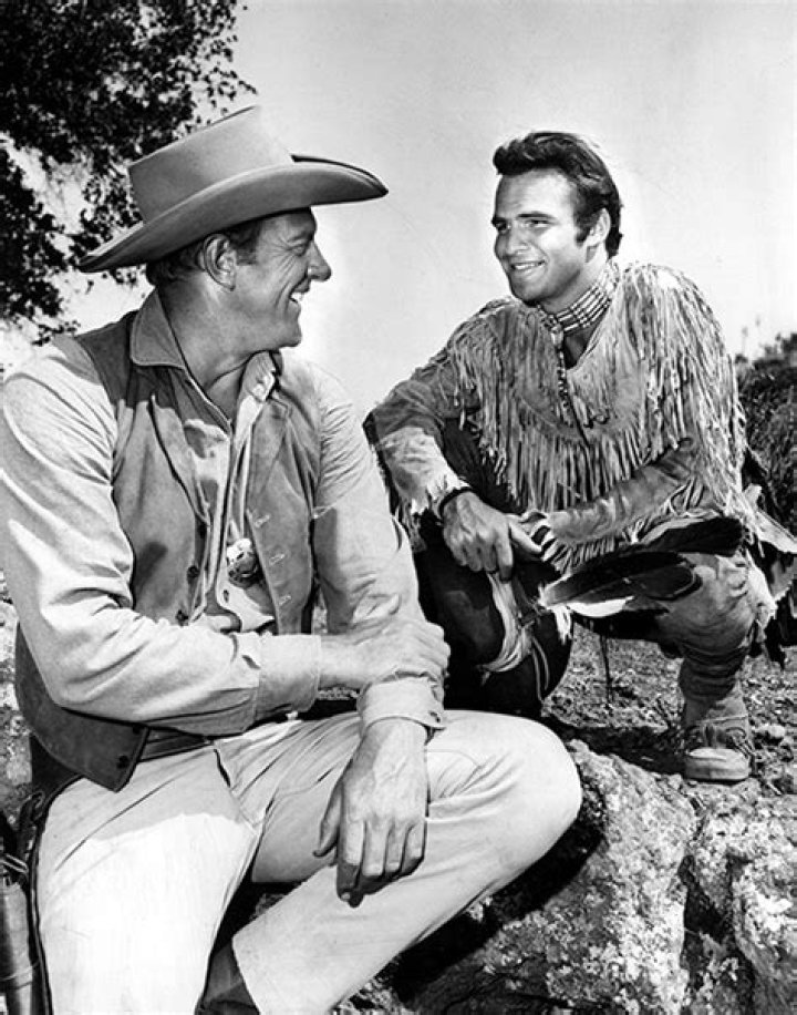 Uncover The Intriguing Height Of Burt Reynolds: A Revelatory Look