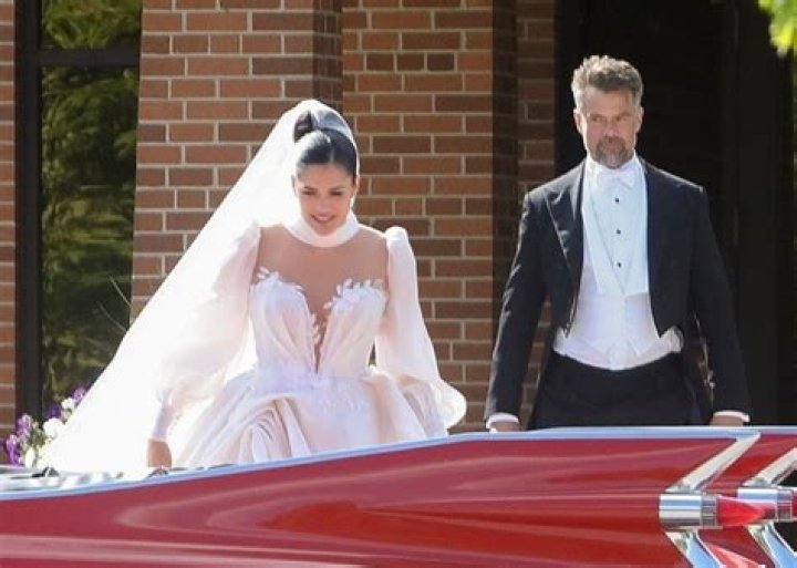 Unveiling The Enigmatic World Of Josh Duhamel's Wife