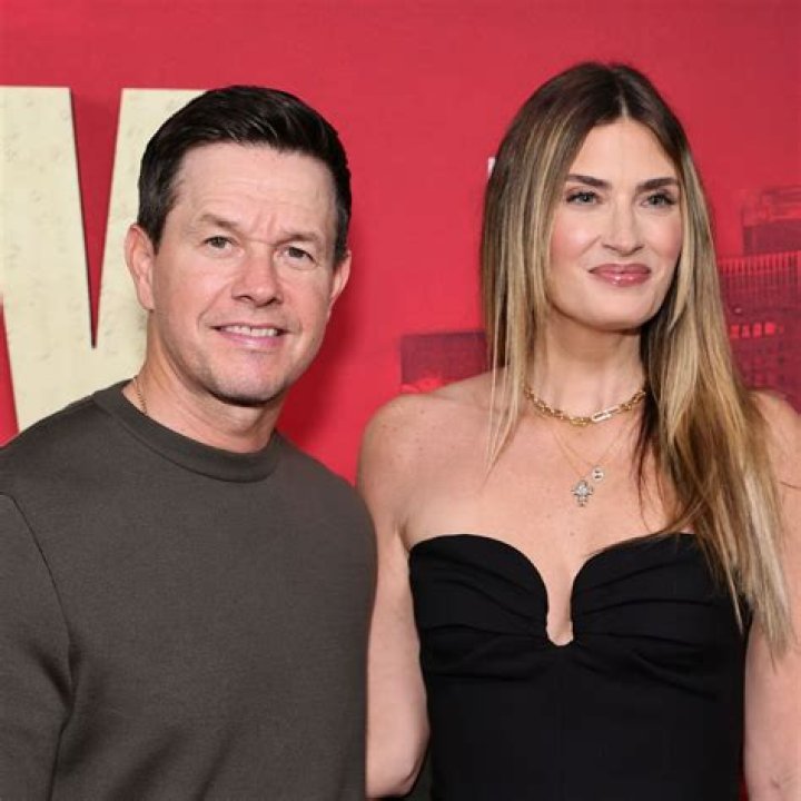 Unveiling The Height Dynamics Of Rhea Durham And Mark Wahlberg: Surprising Revelations