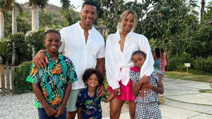 Unveiling The Impact: Ciara's Mother's Profound Influence