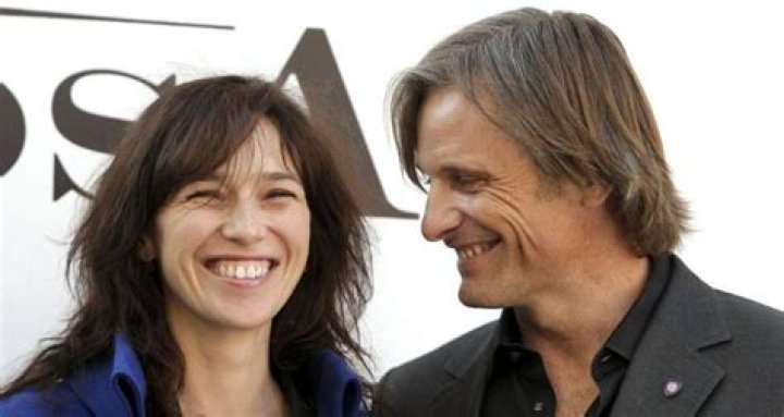 Viggo Mortensen Biography, Son, Wife, Daughter, Gay, Age, Height, Girlfriend, Net worth