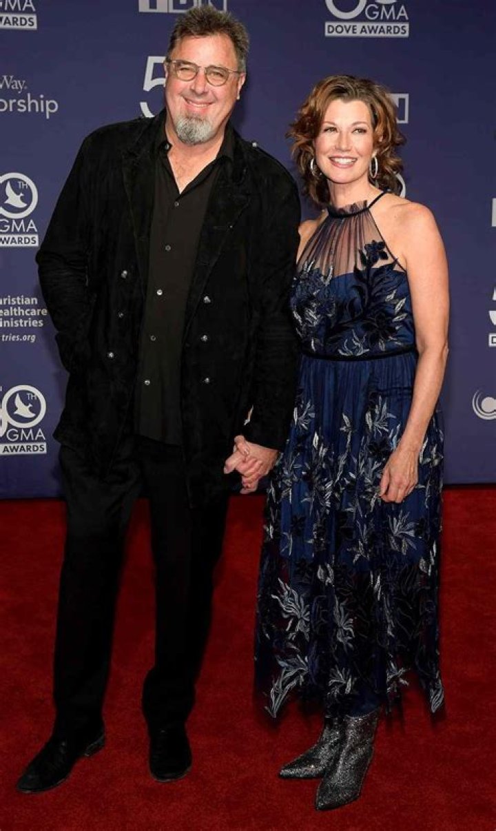 Vince Gill Illness, What Happened To Him? Health Update, Is He Married? Nationality, Family