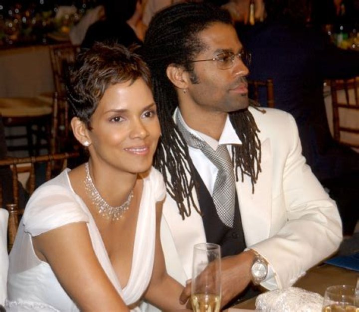 Who Has Halle Berry Dated? A Comprehensive Guide To Her Boyfriends