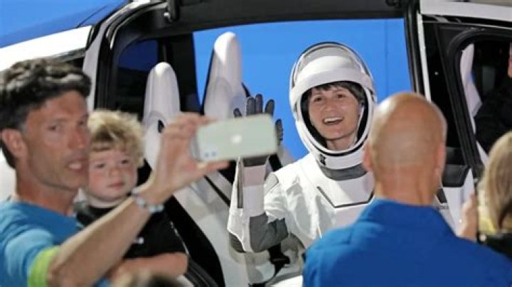 Who Is Lionel Ferra? Meet Astronaut Samantha Cristoforetti Husband ·